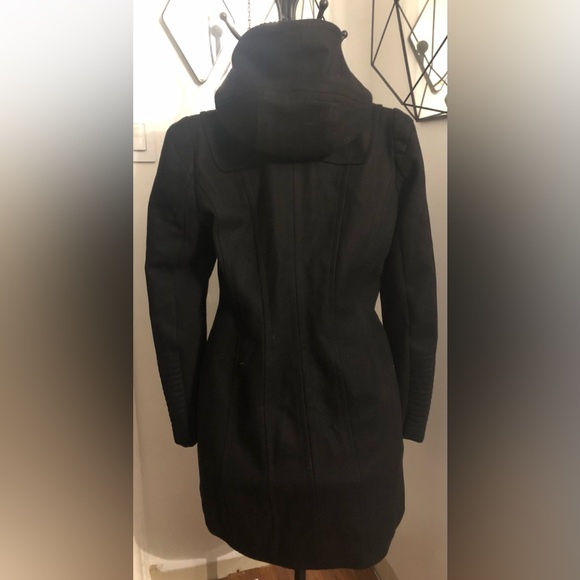 Ladies medium BCBGMAXAZRIA winter jacket - Picture 8 of 15